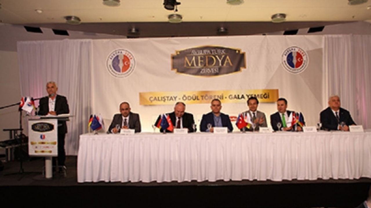 Avrupa’daki Türk Medyası Almanya Essen’de buluştu
