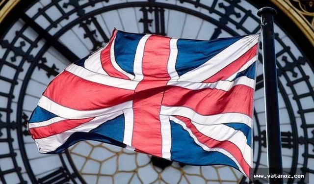 İngiltere'de lockdown, tecrit kararının Noel'e kadar sürüp sürmeyeceği konuşuluyor