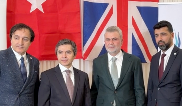 Uluslararası Demokratlar Birliği Birleşik Krallık İftar Programında Vatan Öz onurlandırıldı