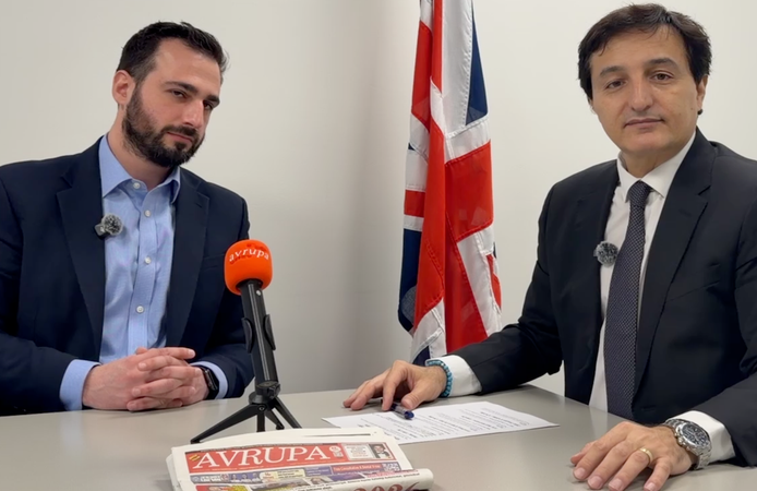 İngiltere Siyasetine Yön verenler ! Alessandro Georgiou