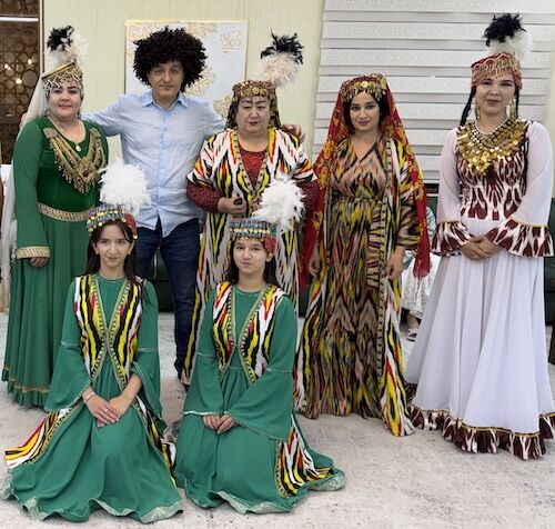 İlk Vatan’dan İkinci Vatan’a Ötüken’den Ürgenç’e, Hive’ye14